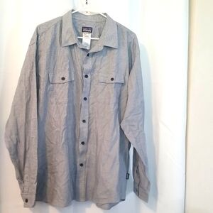 Vintage Patagonia Men's Organic Cotton Button Down XL